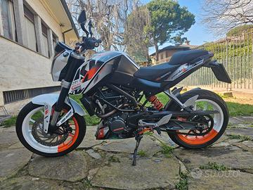 KTM Duke 125 PowerParts- Perfetta, pronta all’uso