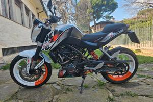 KTM Duke 125 PowerParts- Perfetta, pronta all’uso