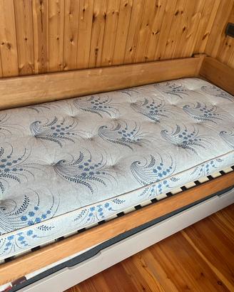 Letto singolo con letto cassetto