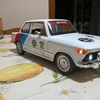MODELLINO AUTO BMW 2002 TURBO 1973 SCALA 1:18 