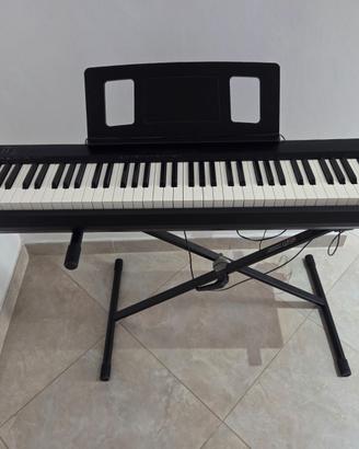 Roland FP-10 Pianoforte 88 Tasti Pesati + Supporto