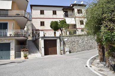 Casa indipendente di 151 m² con più di 5 locali e 