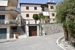 Casa indipendente di 151 m² con più di 5 locali e 