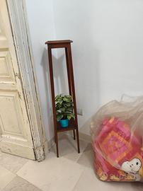 Colonna angoliera portafiori antica