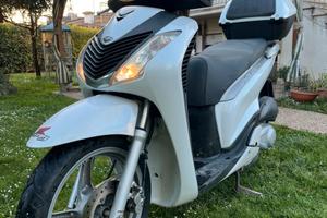 scooter honda sh150