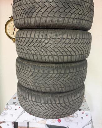 PNEUMATICI BRIDGESTONE INVERNALI 215/60 R16