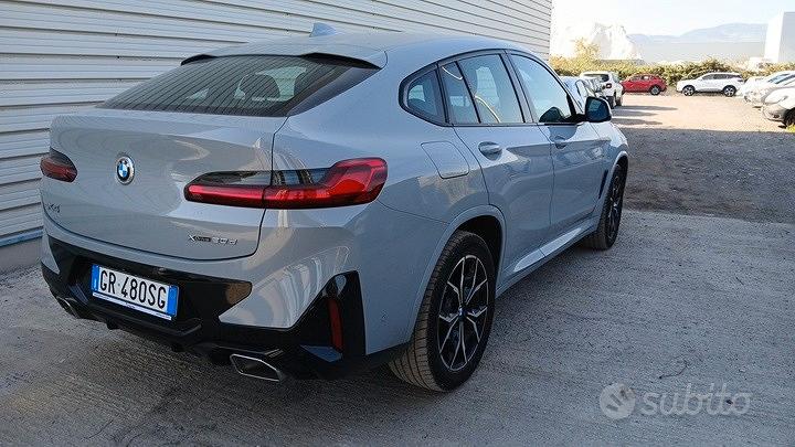 BMW X4 2023 photo 4