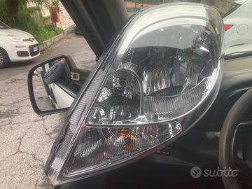 Faro anteriore Opel vivaro