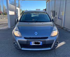 RENAULT Clio - 2012