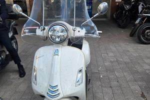 Piaggio Vespa 300 GTS 2019 EUROSCOOTER esamino per