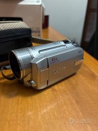 Canon FS10