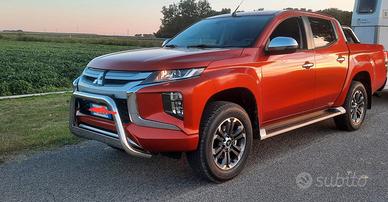 auto mitsubishi 
