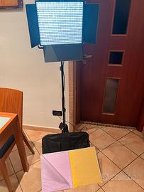 Luce studio con filtri, alimentatore, dimmer ester