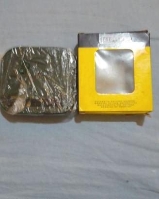 RULLATORE + Accendino con pietrine