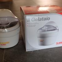 Gelatiera con sistema ad accumulo