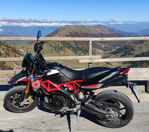 aprilia dorsoduro 900