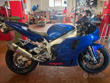Yamaha r1 1999
