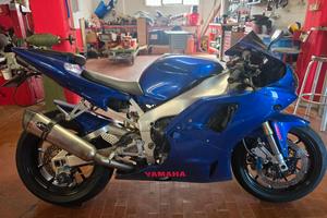Yamaha r1 1999