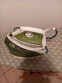 Ferro da stiro a caldaia e asse da stiro