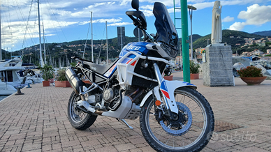 Aprilia tuareg 660