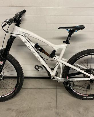 Santa Cruz nomad