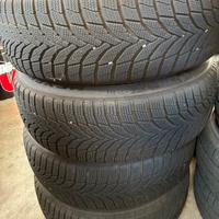 Cerchi Mak con gomme invernali