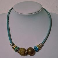 girocollo turchese con mix elementi 