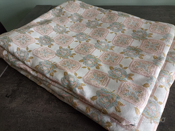 Copriletto ricamato a mano, in cotone non stampato