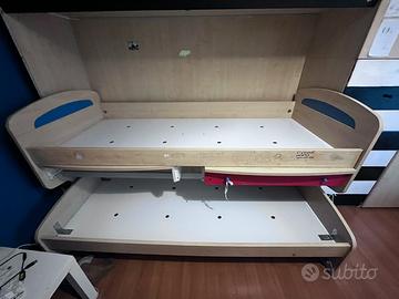 LETTO A CASTELLO + SCRIVANIA ESTRAIBILE