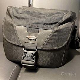 Borsa fotografica Lowepro D400 AW