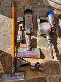 Dyson V8