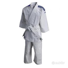 Kimono bambino judo ADIDAS J 200E 2 taglie in 1 - Sports In vendita a Torino