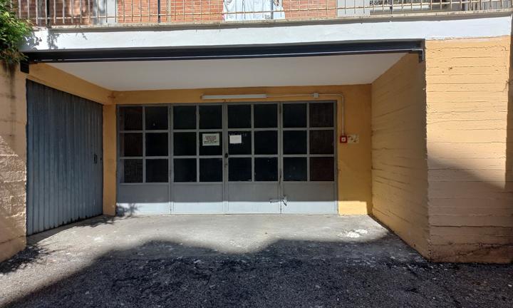 Via perfetti zona acquacalda - box singolo mq 11