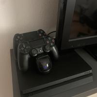 PS4 SLIM 1TB + 3 controller e base di ricarica