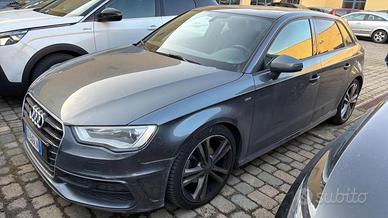 AUDI A3 SPB 1.4 TFSI COD ultra S tronic S-Line