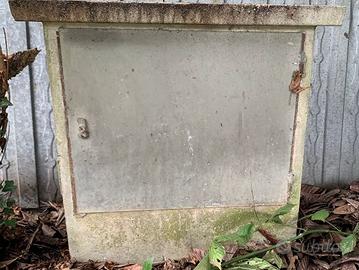 Manufatto in cemento per contatore acqua o gas