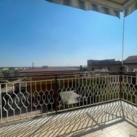 Appartamento 95 mq con box - vitulazio