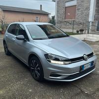 Volkswagen golf 7.5 NAVI. Park pilot