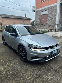 Volkswagen golf 7.5 NAVI. Park pilot