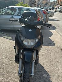 Piaggio Beverly 400 ie