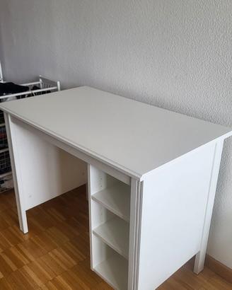Scrivania Ikea modello  Brusali 90x52x73h