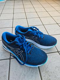 Scarpa Asics GT2000 taglia 42,5 US9