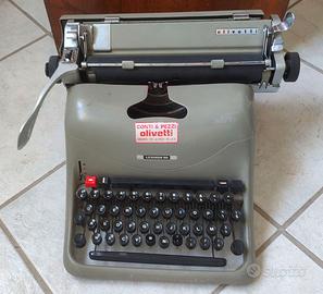 Macchina da Scrivere d'Epoca Olivetti Lexikon 80