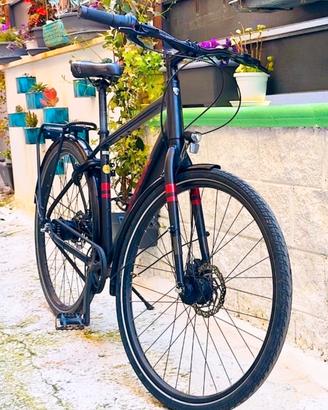 Trek Districat 3 Equipped 2021. Cinghia Gates -Nex
