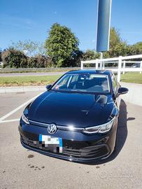 VOLKSWAGEN Golf 8ª serie - 2020