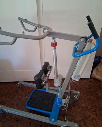 Verticalizzatore elettrico per anziani e disabili