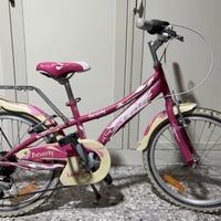 Bicicletta ragazzina