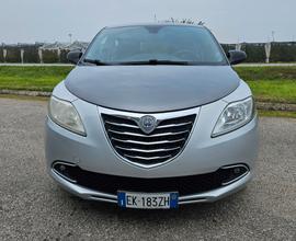 Lancia Ypsilon 0.9 TwinAir 85 CV 5 porte S&S Gold