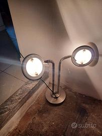 lampada acciaio a due luci regolabile