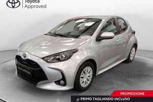 Toyota Yaris Hybrid Active MY21